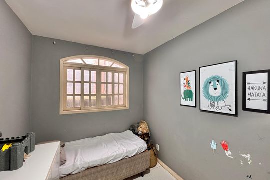 Quarto 2 de casa de condomínio à venda com 3 quartos, 134m² em Ilha de Guaratiba, Rio de Janeiro