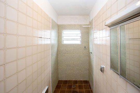 Banheiro da Suíte  de casa à venda com 3 quartos, 109m² em Taboão, Diadema