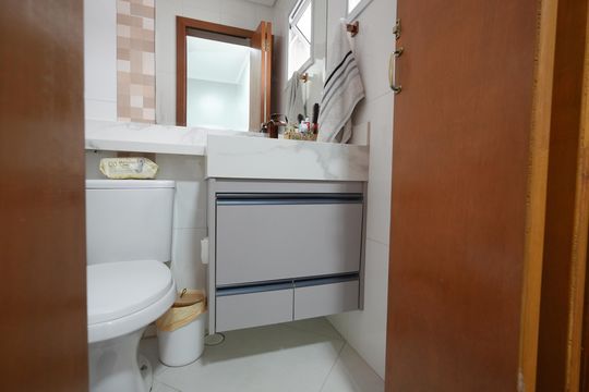 Banheiro Social de casa à venda com 2 quartos, 90m² em Campestre, Santo André
