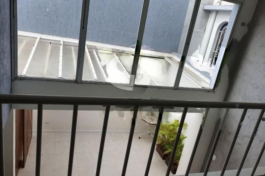 Casa à venda com 3 quartos, 180m² em Jardim Luanda, São Paulo