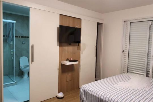 Casa à venda com 3 quartos, 180m² em Jardim Luanda, São Paulo