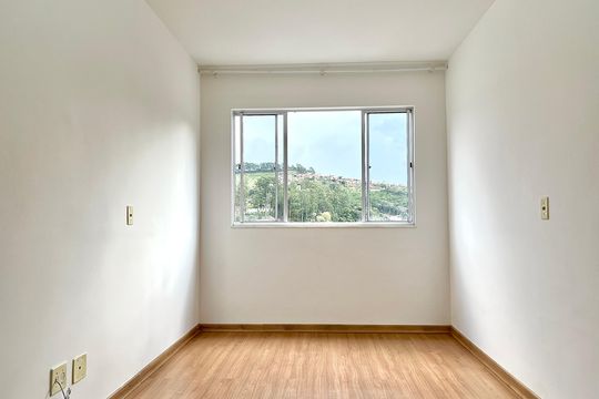 Sala de apartamento para alugar com 2 quartos, 45m² em Borboleta, Juiz de Fora