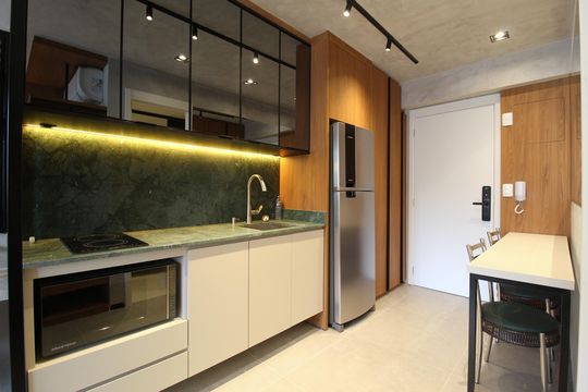 Cozinha de kitnet/studio para alugar com 1 quarto, 29m² em Indianópolis, São Paulo