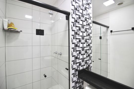 Banheiro de apartamento para alugar com 2 quartos, 42m² em Jardim Brasilia, São Paulo