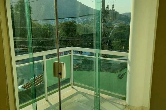 Quarto de casa de condomínio à venda com 3 quartos, 150m² em Taquara, Rio de Janeiro
