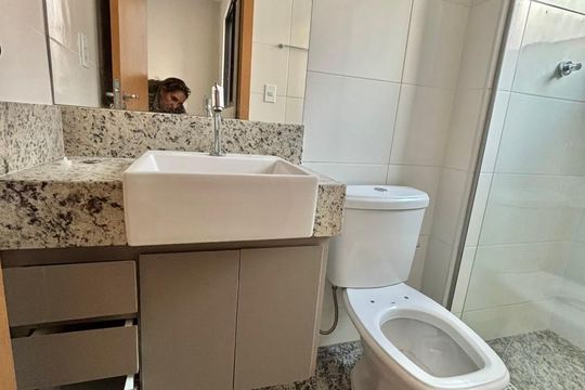Suíte 2 - Banheiro de apartamento para alugar com 2 quartos, 55m² em Anchieta, Belo Horizonte