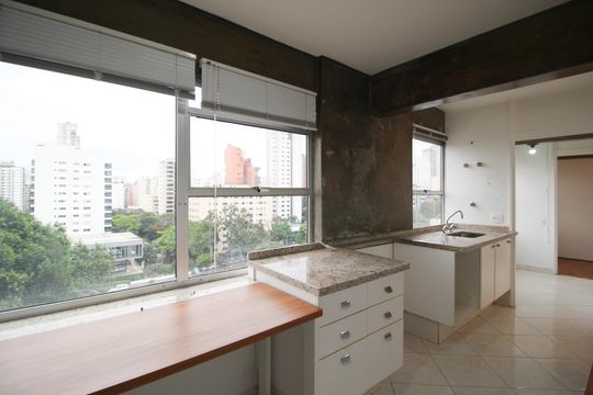 Cozinha de apartamento para alugar com 3 quartos, 127m² em Indianópolis, São Paulo