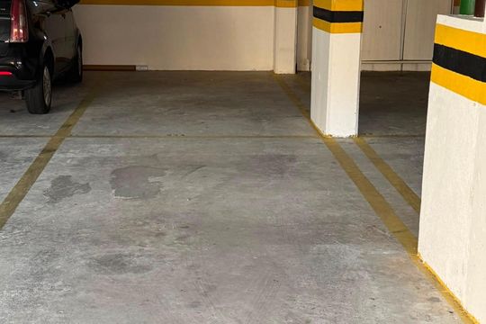 Garagem de apartamento para alugar com 2 quartos, 71m² em Rebouças, Curitiba