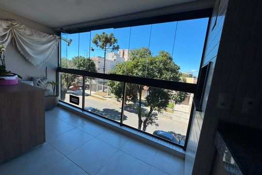 Varanda de apartamento para alugar com 2 quartos, 71m² em Rebouças, Curitiba