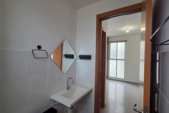 Banheiro de apartamento para alugar com 2 quartos, 35m² em Cerejeiras, São José dos Campos