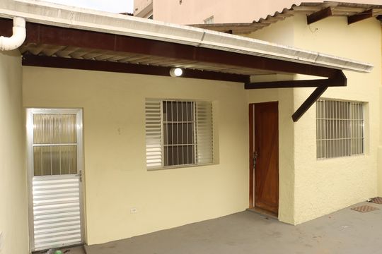 Casa para alugar com 2 quartos, 155m² em Parque Independencia, São Paulo