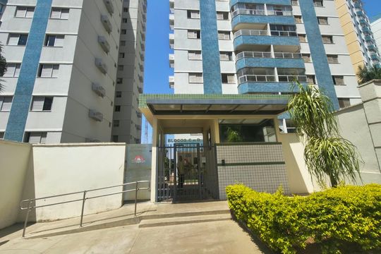 Apartamento para alugar com 2 quartos, 90m² em Q 201, Brasília