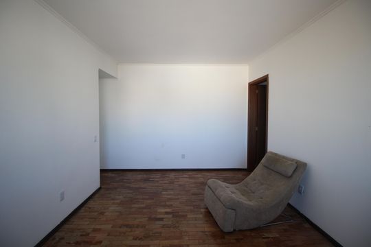 Sala de apartamento para alugar com 2 quartos, 80m² em Floresta, Porto Alegre