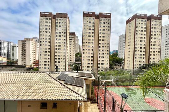 Vista do Quarto 3 de apartamento para alugar com 3 quartos, 73m² em Vila Campestre, São Paulo