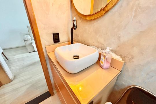 Banheiro de apartamento à venda com 2 quartos, 50m² em Burgo Paulista, São Paulo