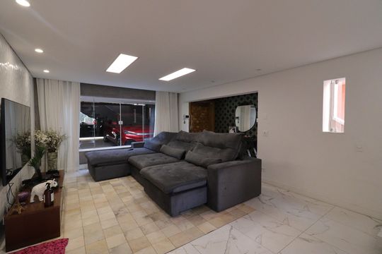 Casa à venda com 5 quartos, 250m² em Jardim Umuarama, São Paulo