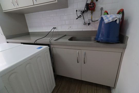 Área de Serviço de casa à venda com 5 quartos, 250m² em Jardim Umuarama, São Paulo