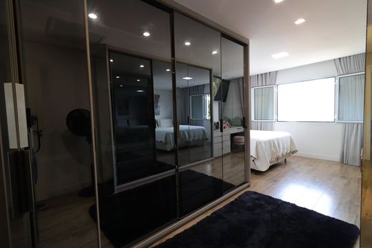 Quarto 1 - Suíte de casa à venda com 5 quartos, 250m² em Jardim Umuarama, São Paulo