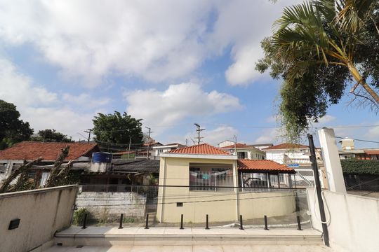 Varanda vista de casa à venda com 5 quartos, 250m² em Jardim Umuarama, São Paulo