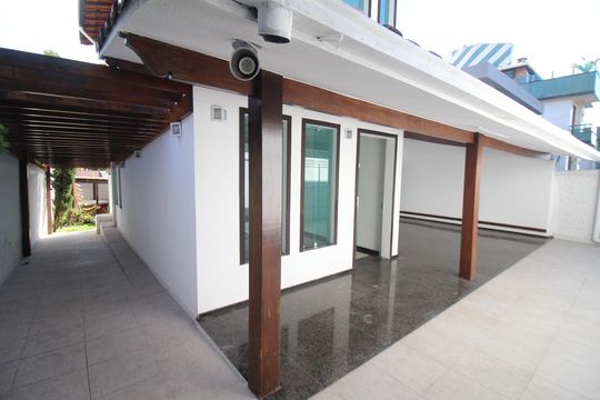 Quintal de casa para alugar com 3 quartos, 281m² em Camargos, Belo Horizonte