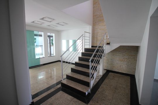 Sala de casa para alugar com 3 quartos, 281m² em Camargos, Belo Horizonte