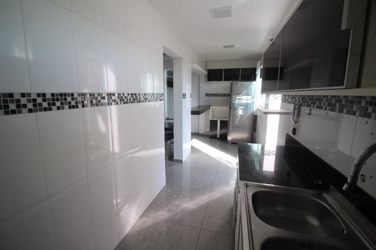 Cozinha de casa para alugar com 3 quartos, 281m² em Camargos, Belo Horizonte