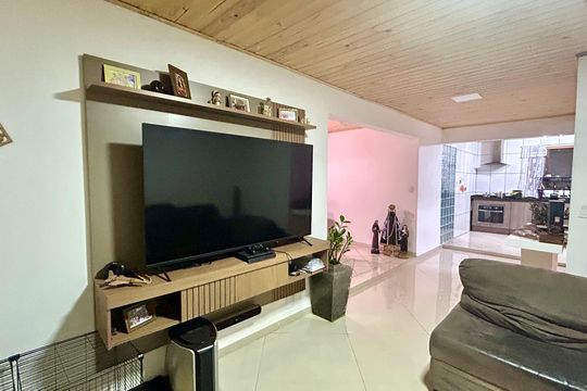 Casa à venda com 2 quartos, 208m² em Vila Milton, Guarulhos