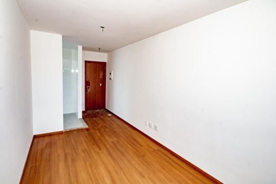 Sala de apartamento para alugar com 2 quartos, 46m² em Braúnas, Belo Horizonte