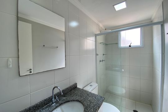 Banheiro de apartamento para alugar com 2 quartos, 64m² em Butantã, São Paulo
