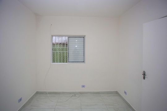 Quarto de kitnet/studio para alugar com 1 quarto, 25m² em Taboão, Diadema