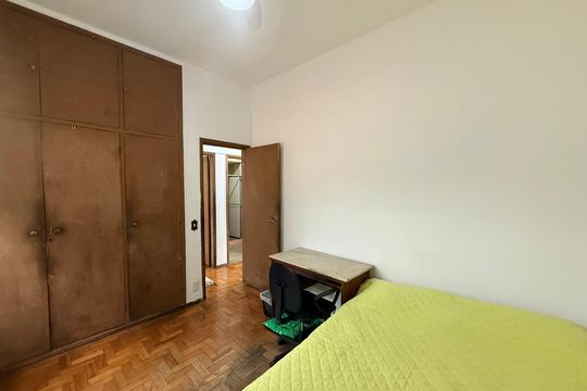 Quarto de apartamento à venda com 3 quartos, 126m² em Coracao de Jesus, Belo Horizonte