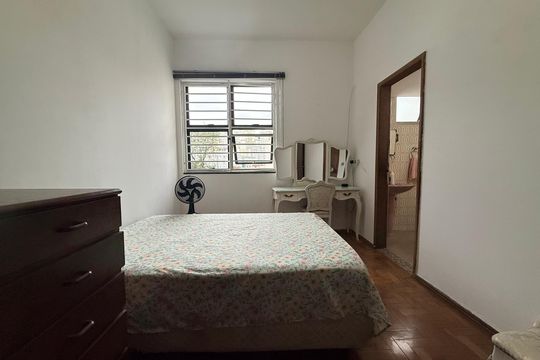 Quarto de apartamento à venda com 3 quartos, 126m² em Coracao de Jesus, Belo Horizonte