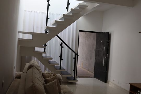 Escada de casa à venda com 1 quarto, 143m² em Ana Cristina Ii, Barueri