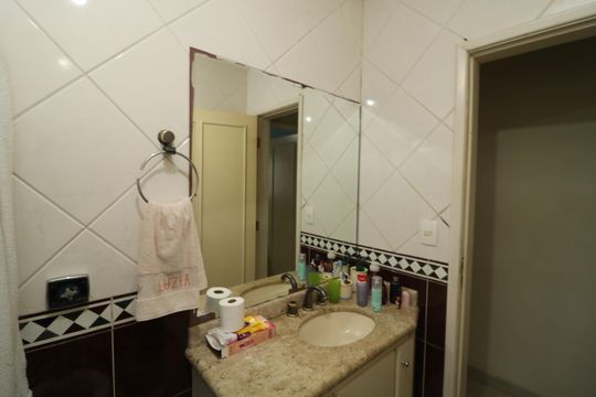 Banheiro de casa para alugar com 3 quartos, 186m² em Jardim Sao Cristovao, São Paulo