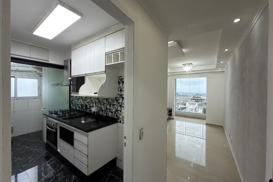 Cozinha de apartamento à venda com 2 quartos, 50m² em Parque Boturussu, São Paulo