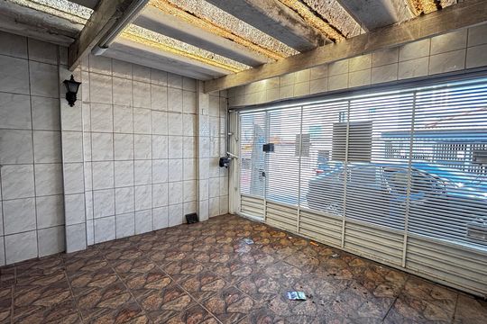 Garagem de casa para alugar com 3 quartos, 55m² em Jardim Utinga, Santo André