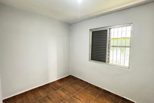 Quarto 2 de casa para alugar com 3 quartos, 55m² em Jardim Utinga, Santo André