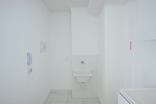 Área de Serviço  de apartamento para alugar com 2 quartos, 44m² em Vila Prel, São Paulo