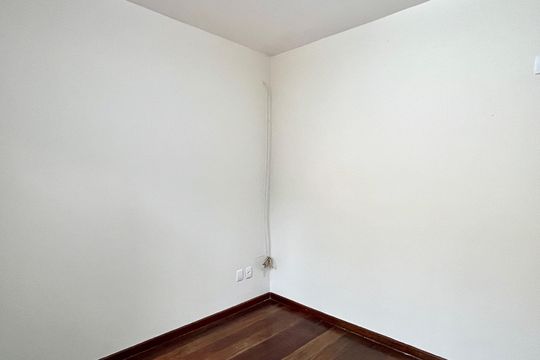 Casa à venda com 3 quartos, 450m² em Fernão Dias, Belo Horizonte