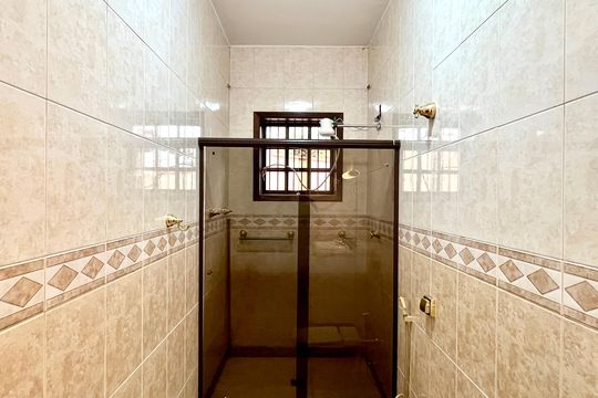 Casa à venda com 3 quartos, 450m² em Fernão Dias, Belo Horizonte