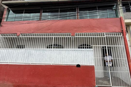 Fachada de casa à venda com 2 quartos, 50m² em Fonte Grande, Contagem