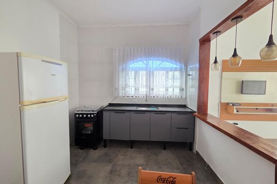 Cozinha de casa para alugar com 2 quartos, 80m² em Vila Balnearia, Praia Grande