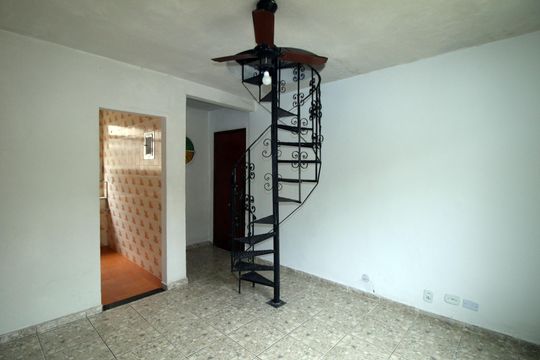 Apartamento para alugar com 2 quartos, 50m² em Olaria, Rio de Janeiro