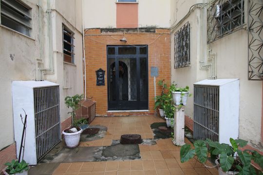 Portaria de apartamento para alugar com 2 quartos, 50m² em Olaria, Rio de Janeiro