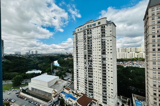 Vista da varanda  de apartamento para alugar com 2 quartos, 56m² em Alphaville Empresarial, Barueri