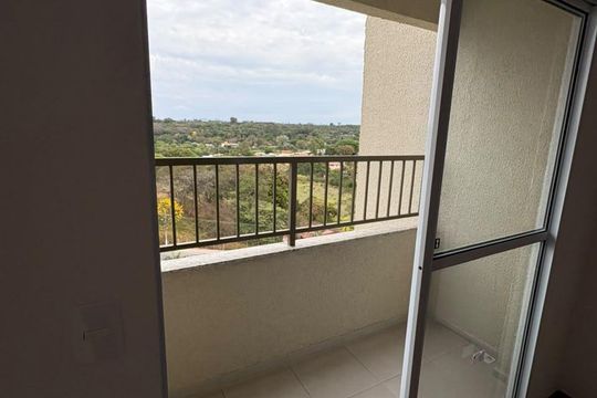 Varanda de apartamento para alugar com 2 quartos, 48m² em Braúnas, Belo Horizonte