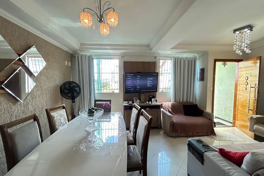 Casa à venda com 2 quartos, 125m² em Ouro Preto, Belo Horizonte