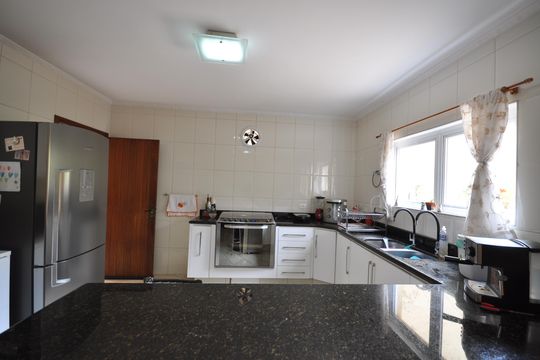 Cozinha de casa à venda com 3 quartos, 172m² em Vila Amélia, São Paulo