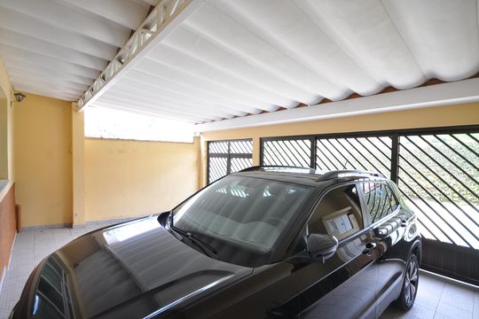 Garagem de casa à venda com 3 quartos, 172m² em Vila Amélia, São Paulo