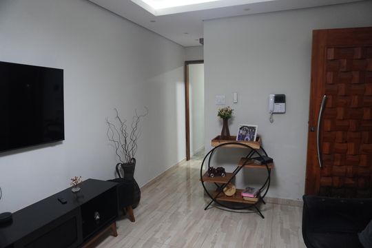Casa à venda com 3 quartos, 100m² em Jardim Helena, São Paulo